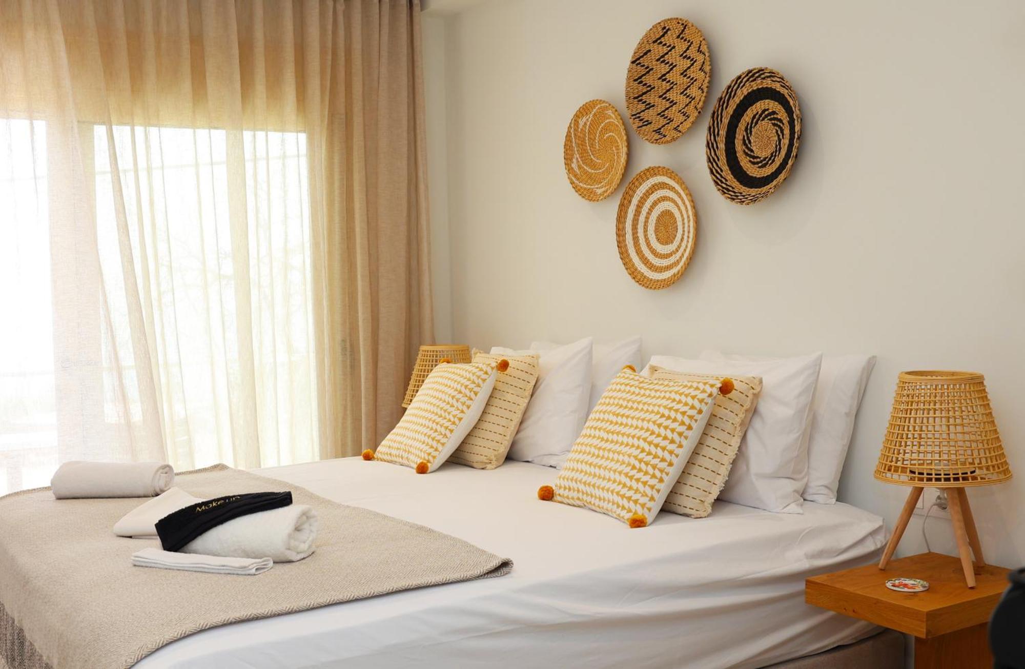Ocean View Studios And Luxury Rooms Plomari Exterior photo
